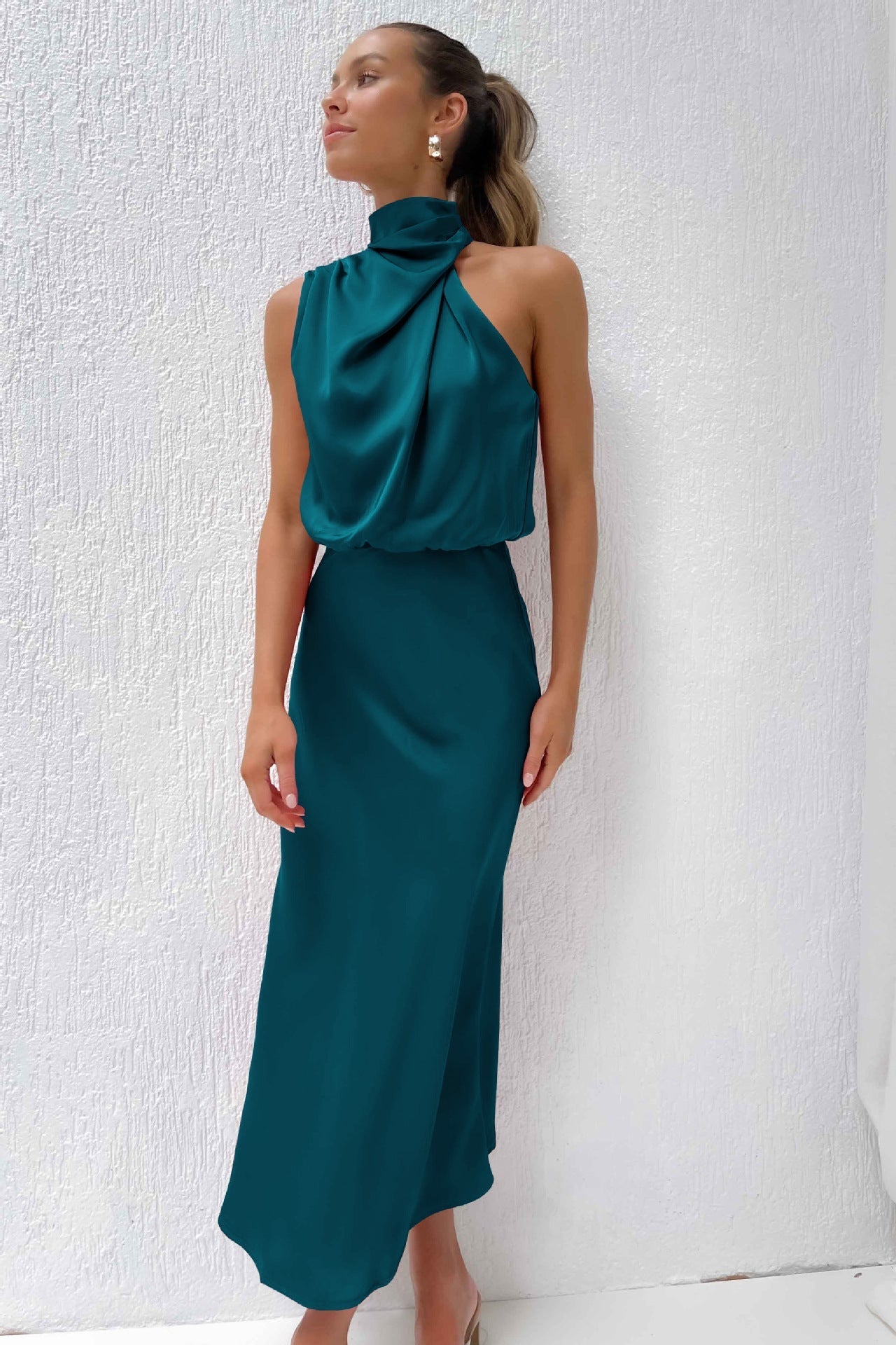 Eastwood and Bloom™ | Long Satin Dress with Halter NeckNoora™ | Long Satin Dress with Halter Neck