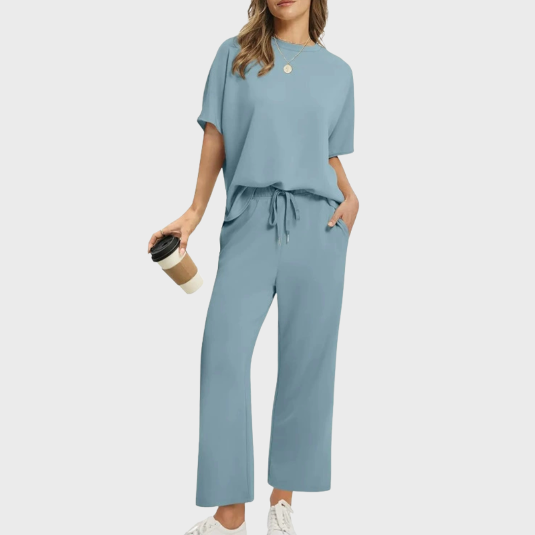 Eastwood and Bloom™ | Tyra – Soft Lounge Set with Relaxed Silhouette
