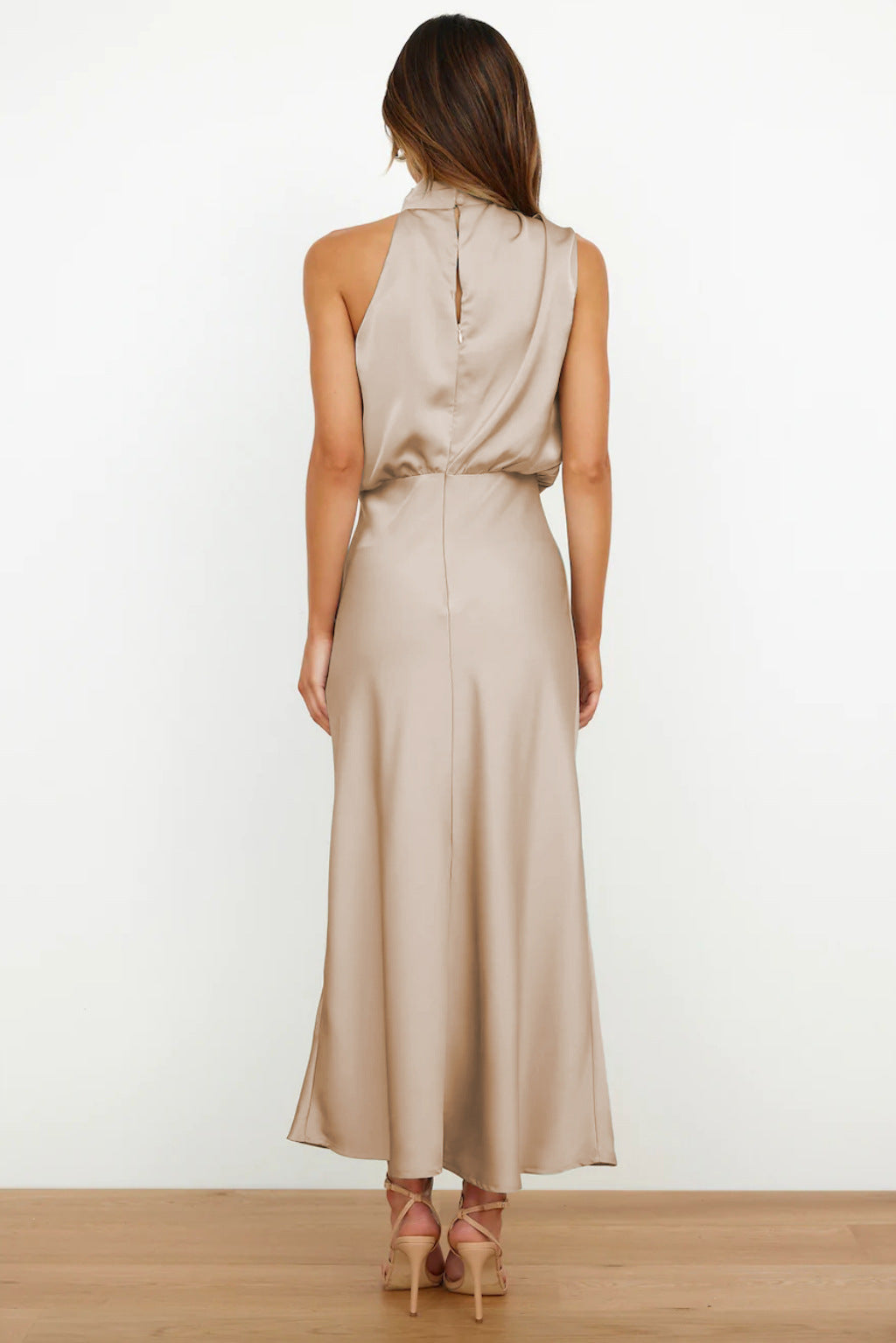 Eastwood and Bloom™ | Long Satin Dress with Halter NeckNoora™ | Long Satin Dress with Halter Neck