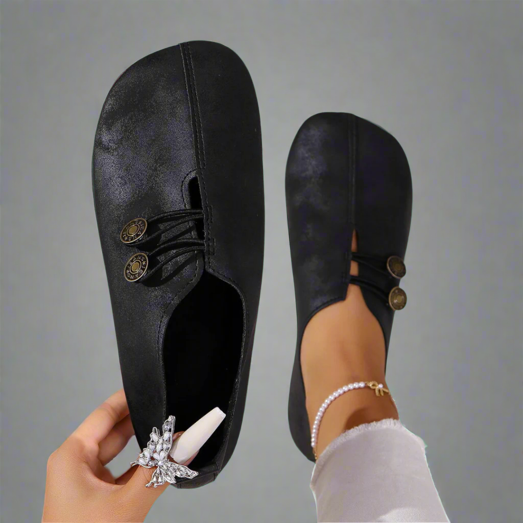 Eastwood and Bloom™ | Lindora - Timeless Slip-ons