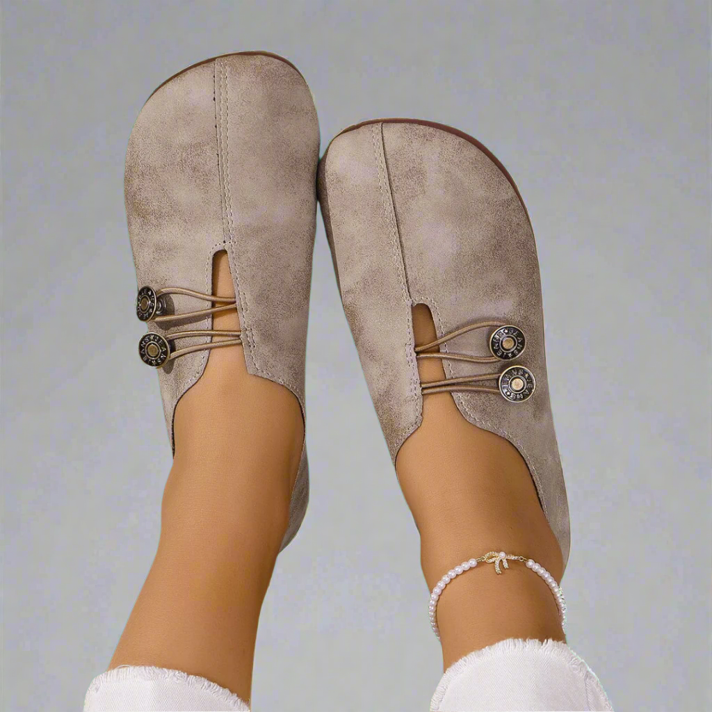 Eastwood and Bloom™ | Lindora - Timeless Slip-ons