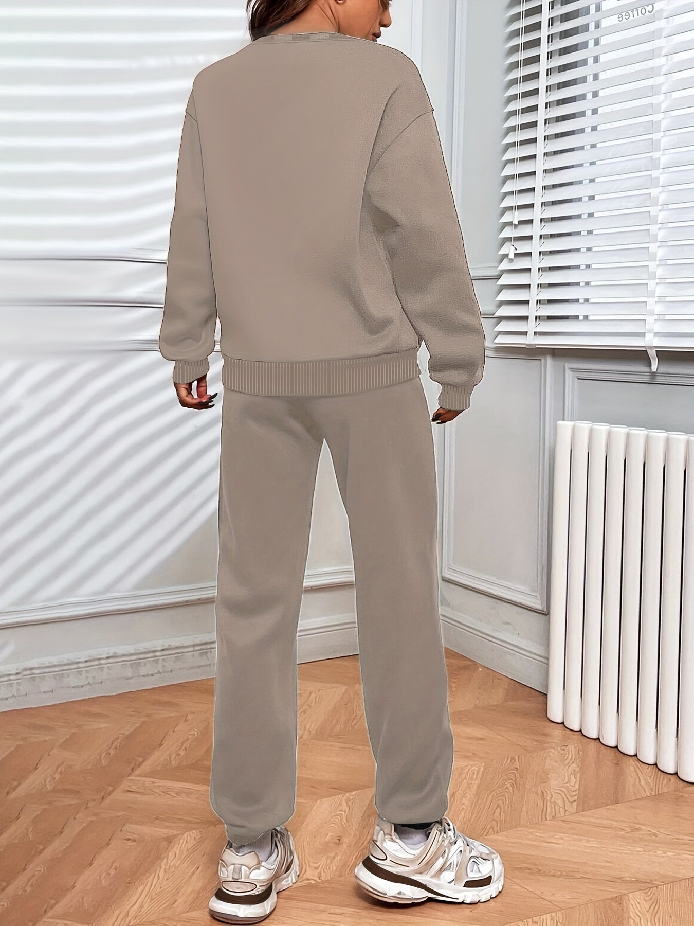 Eastwood and Bloom™ | Comfortable Ensemble
