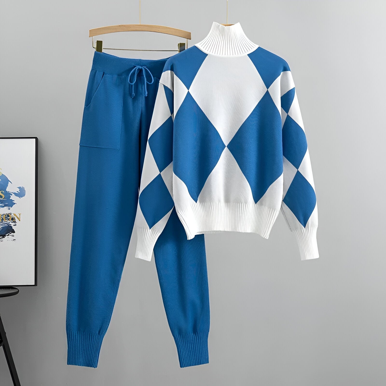 Eastwood and Bloom™ | Warm set with high collar