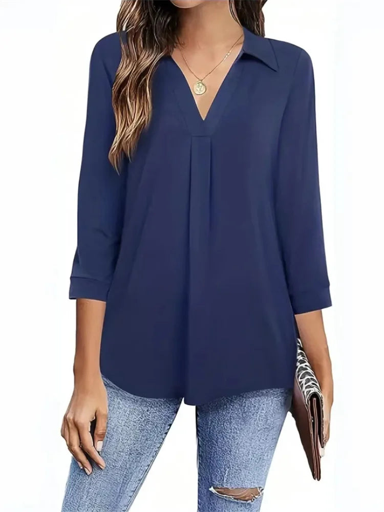 Eastwood and Bloom™ | Linnea – Elegant everyday top with V-neck