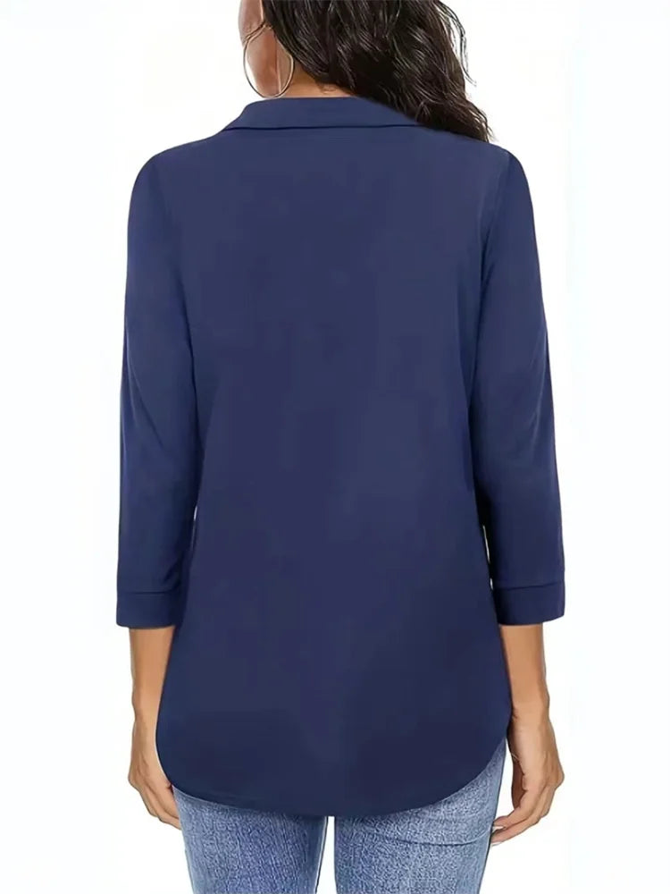 Eastwood and Bloom™ | Linnea – Elegant everyday top with V-neck