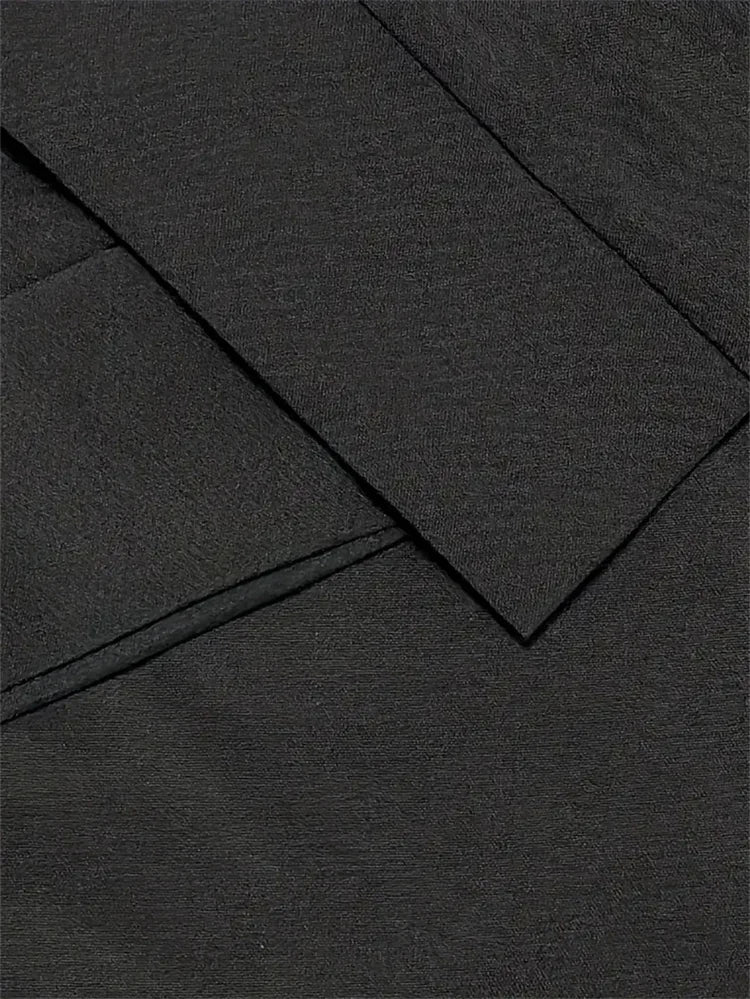 Eastwood and Bloom™ | Linnea – Elegant everyday top with V-neck
