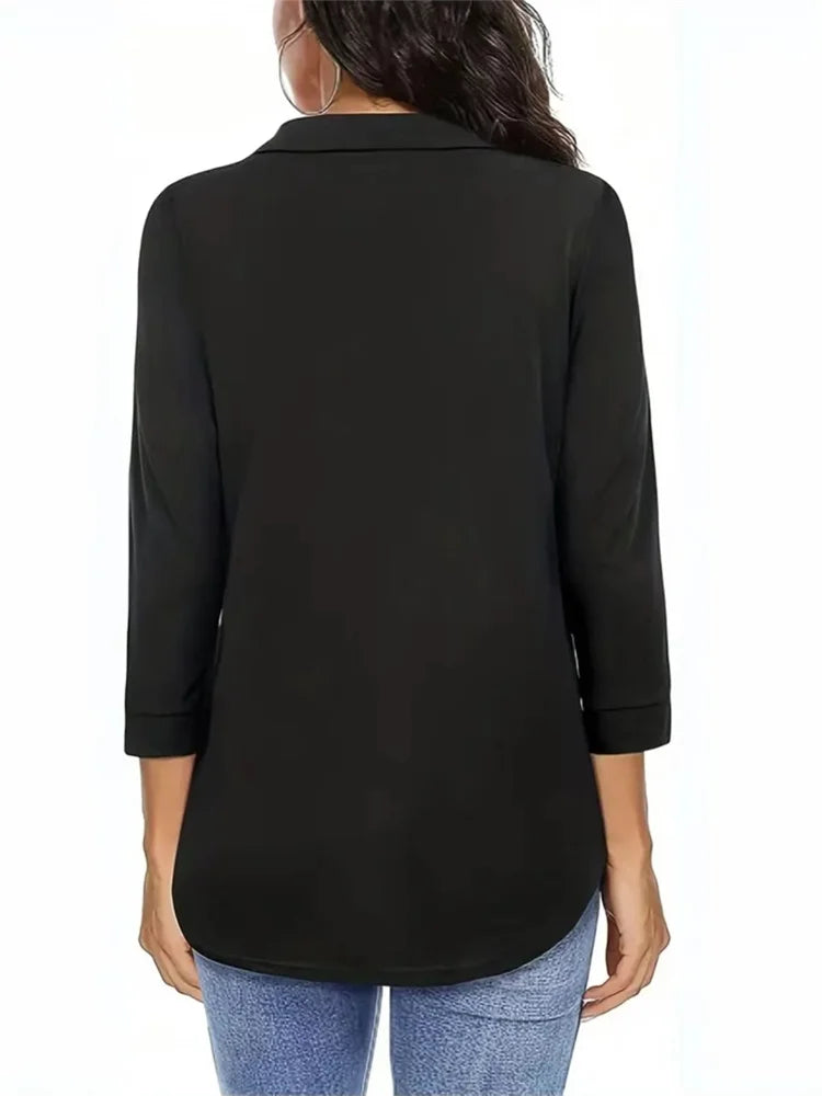 Eastwood and Bloom™ | Linnea – Elegant everyday top with V-neck