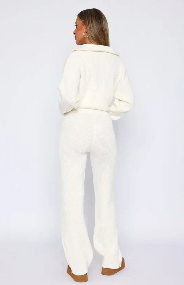 Eastwood and Bloom™ | Comfortable Ensemble