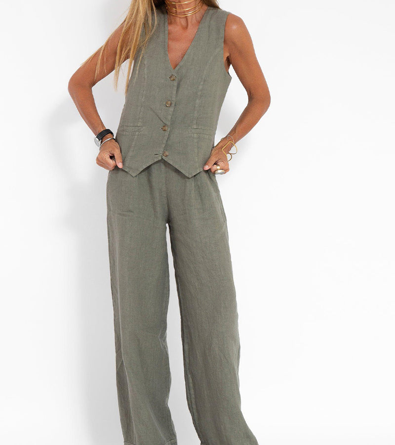 Eastwood and Bloom™ | Buttoned Vest and Wide Pants