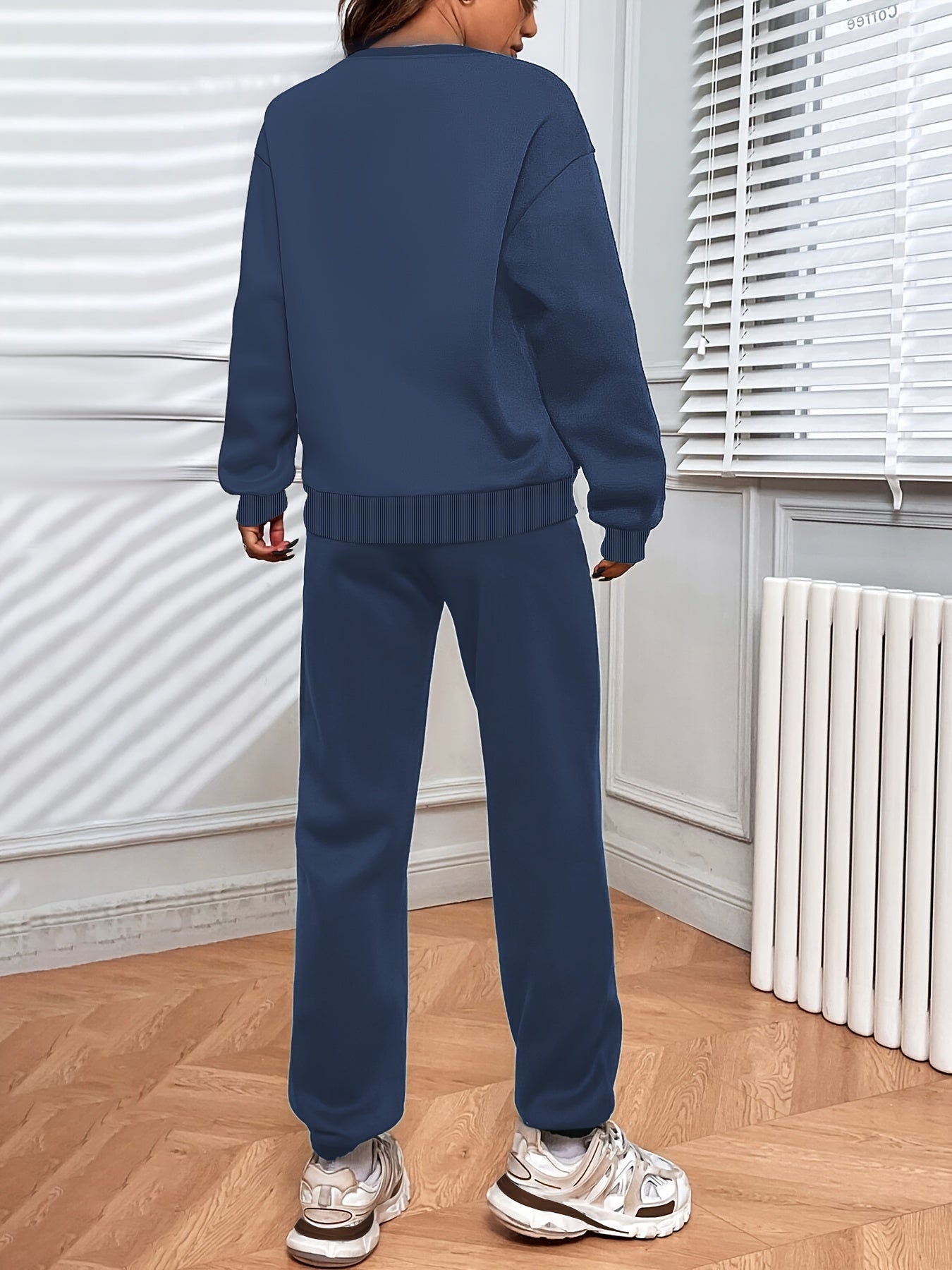 Eastwood and Bloom™ | Comfortable Ensemble
