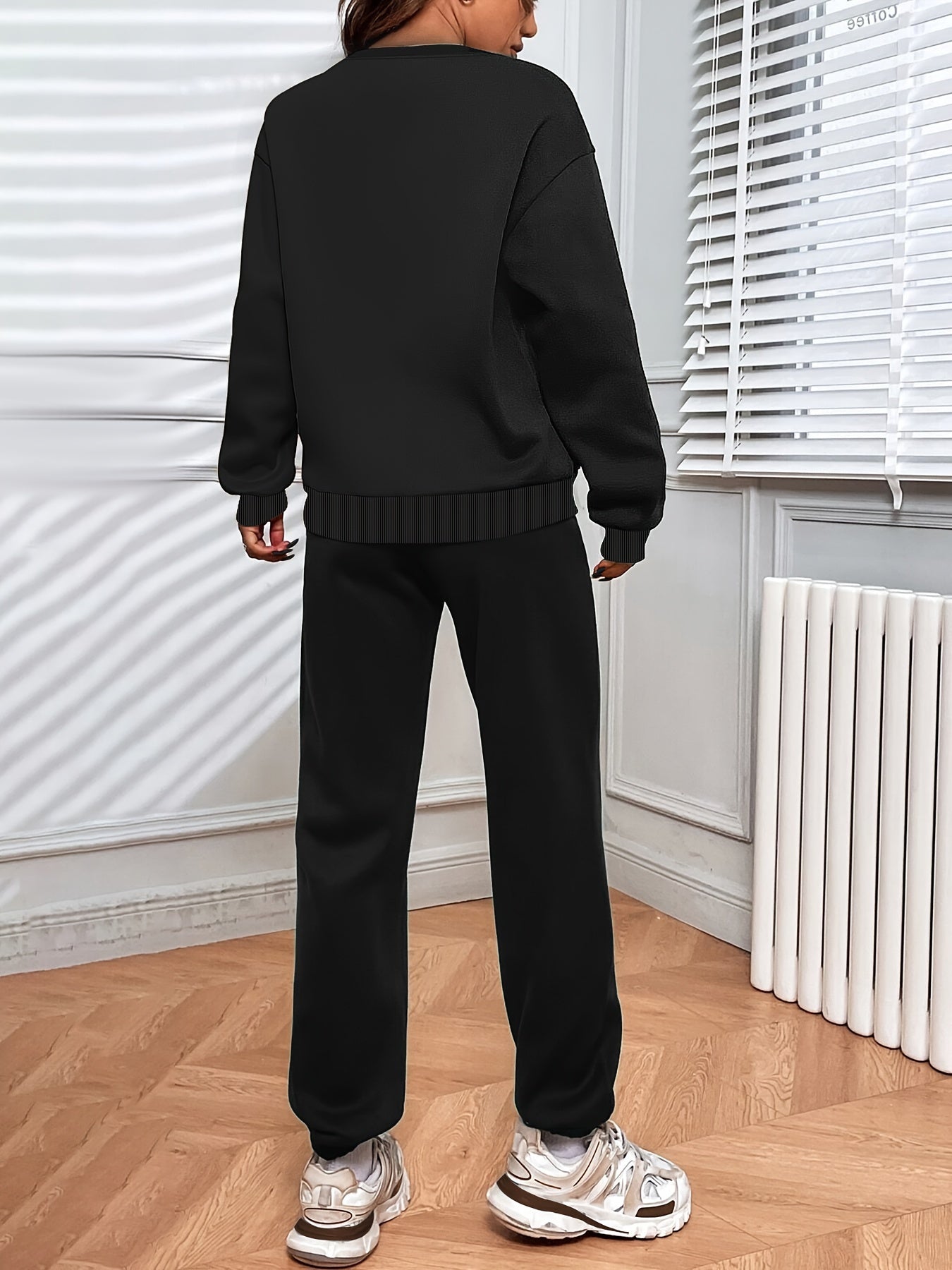 Eastwood and Bloom™ | Comfortable Ensemble