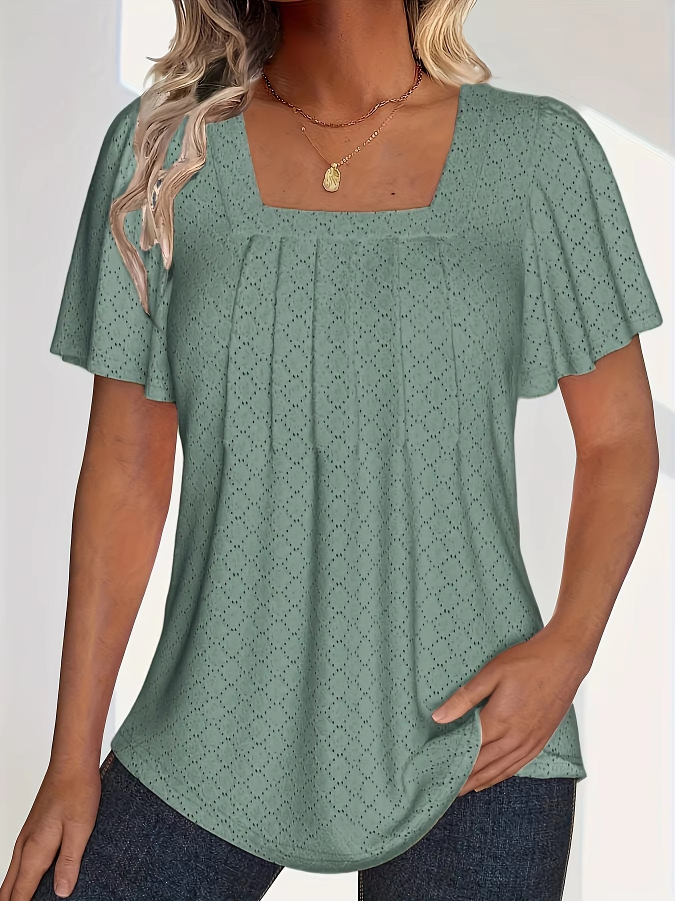 Eastwood and Bloom™ | Mirelle – Blouse with Square Neckline and Texture
