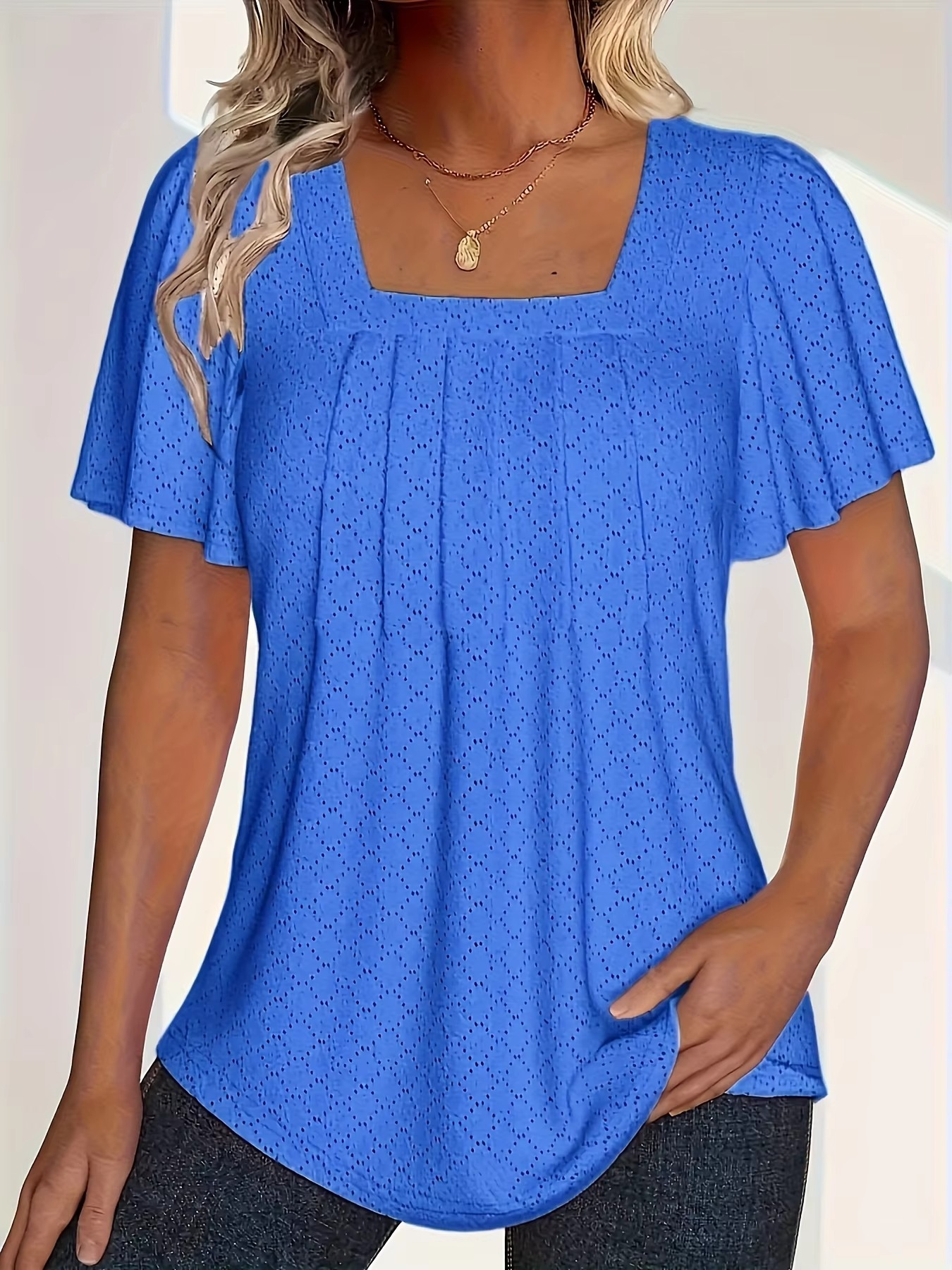 Eastwood and Bloom™ | Mirelle – Blouse with Square Neckline and Texture