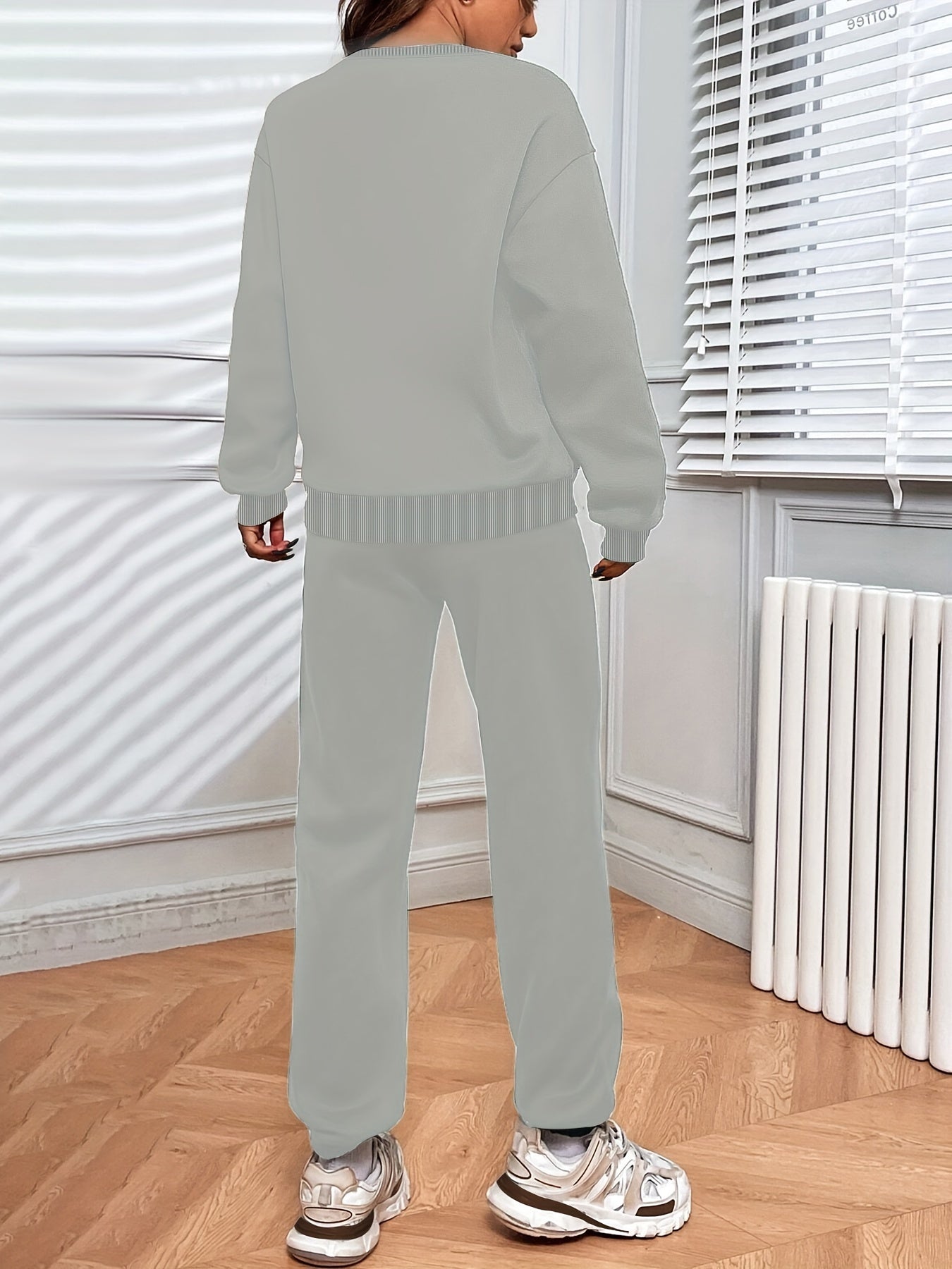Eastwood and Bloom™ | Comfortable Ensemble