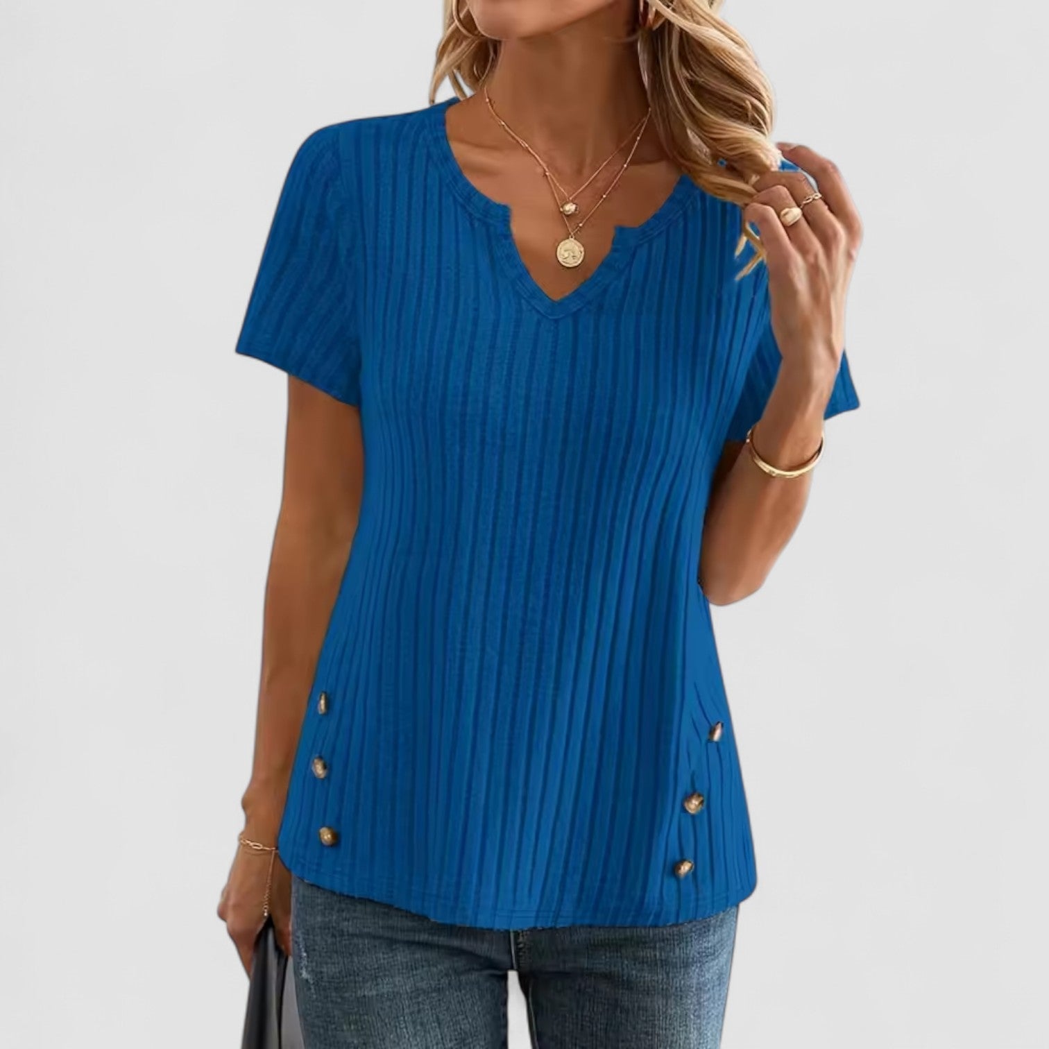 Eastwood and Bloom™ | Elsa – V-neck top with discreet details