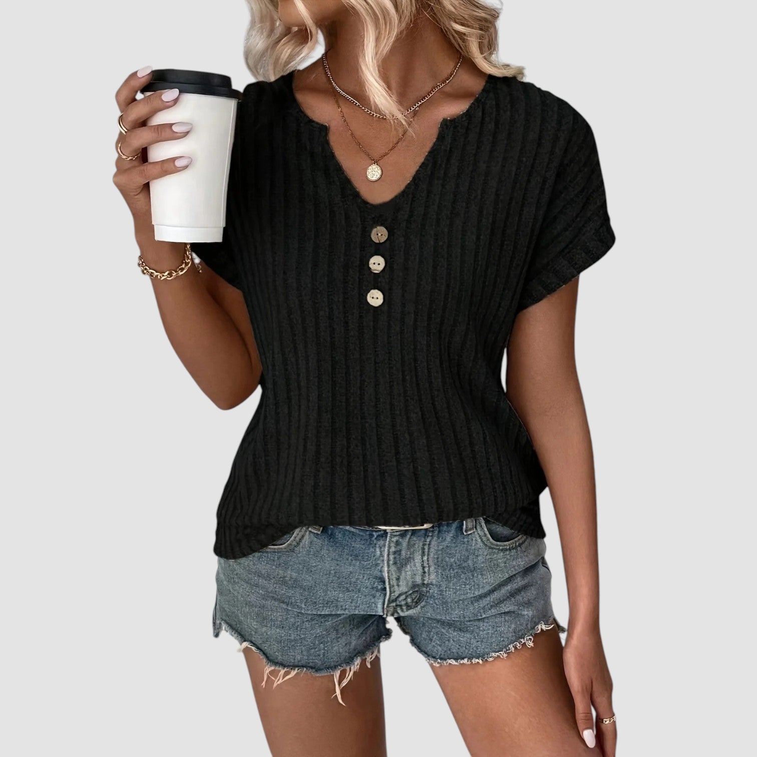 Eastwood and Bloom™ | Svala – Ribbed Top with Buttons