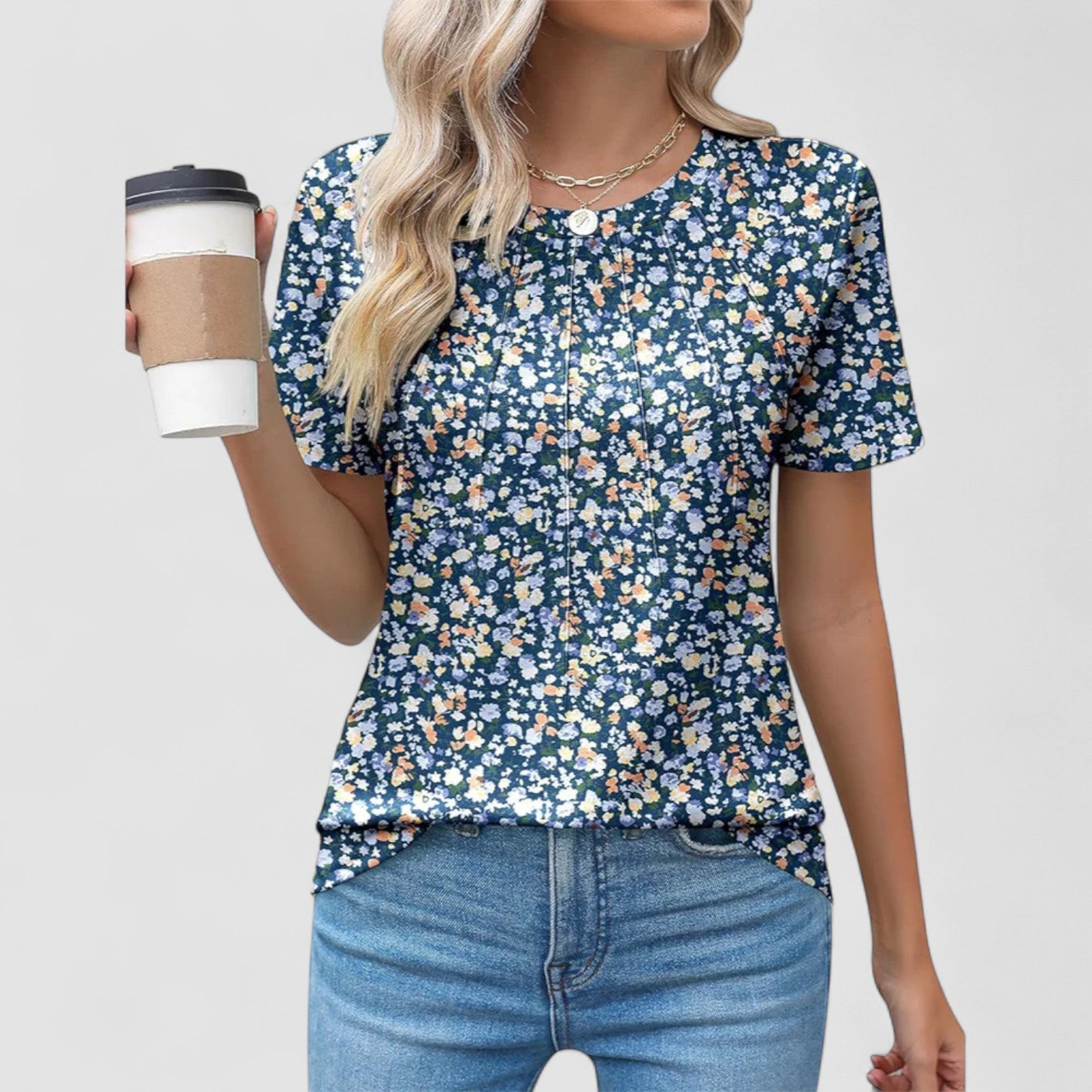 Eastwood and Bloom™ | Noelie – Short-sleeved top with seam details