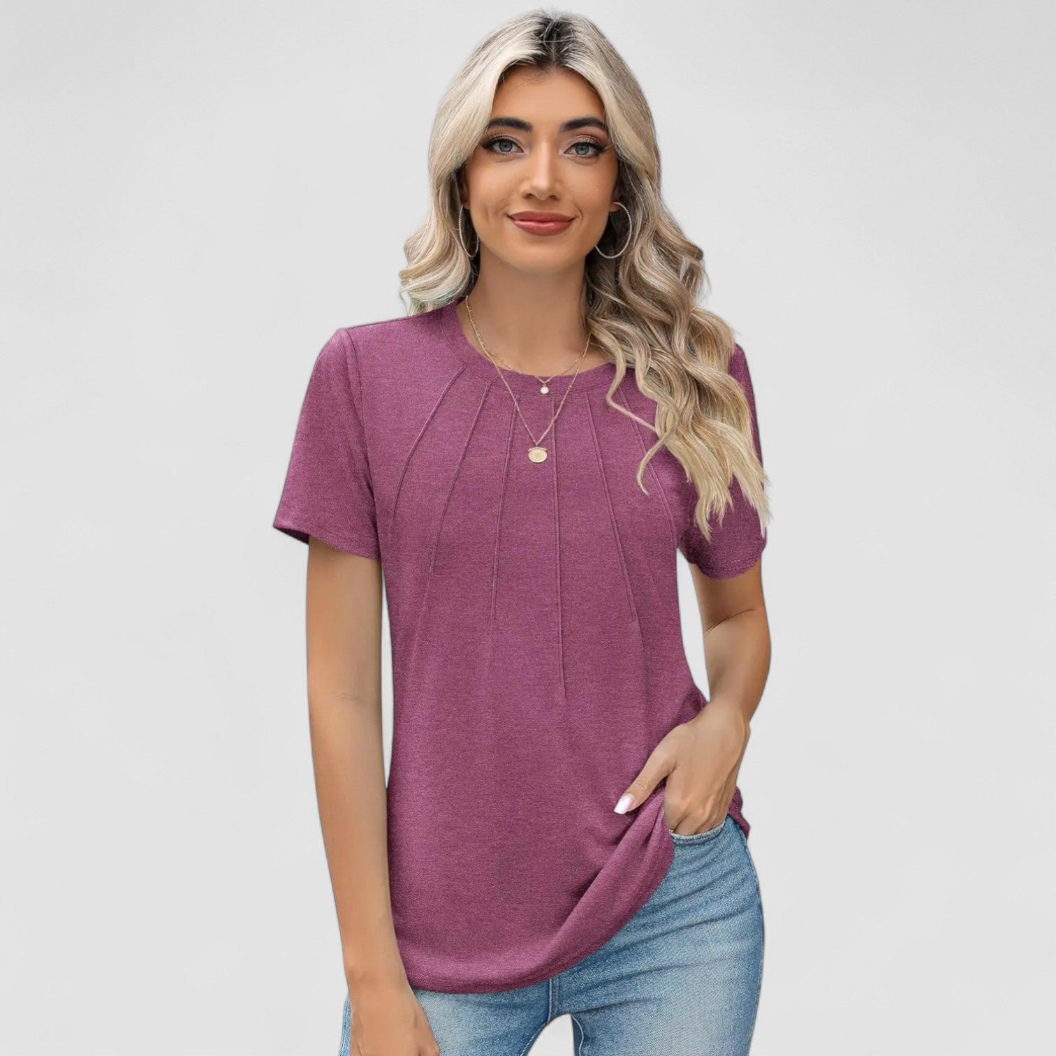 Eastwood and Bloom™ | Noelie – Short-sleeved top with seam details