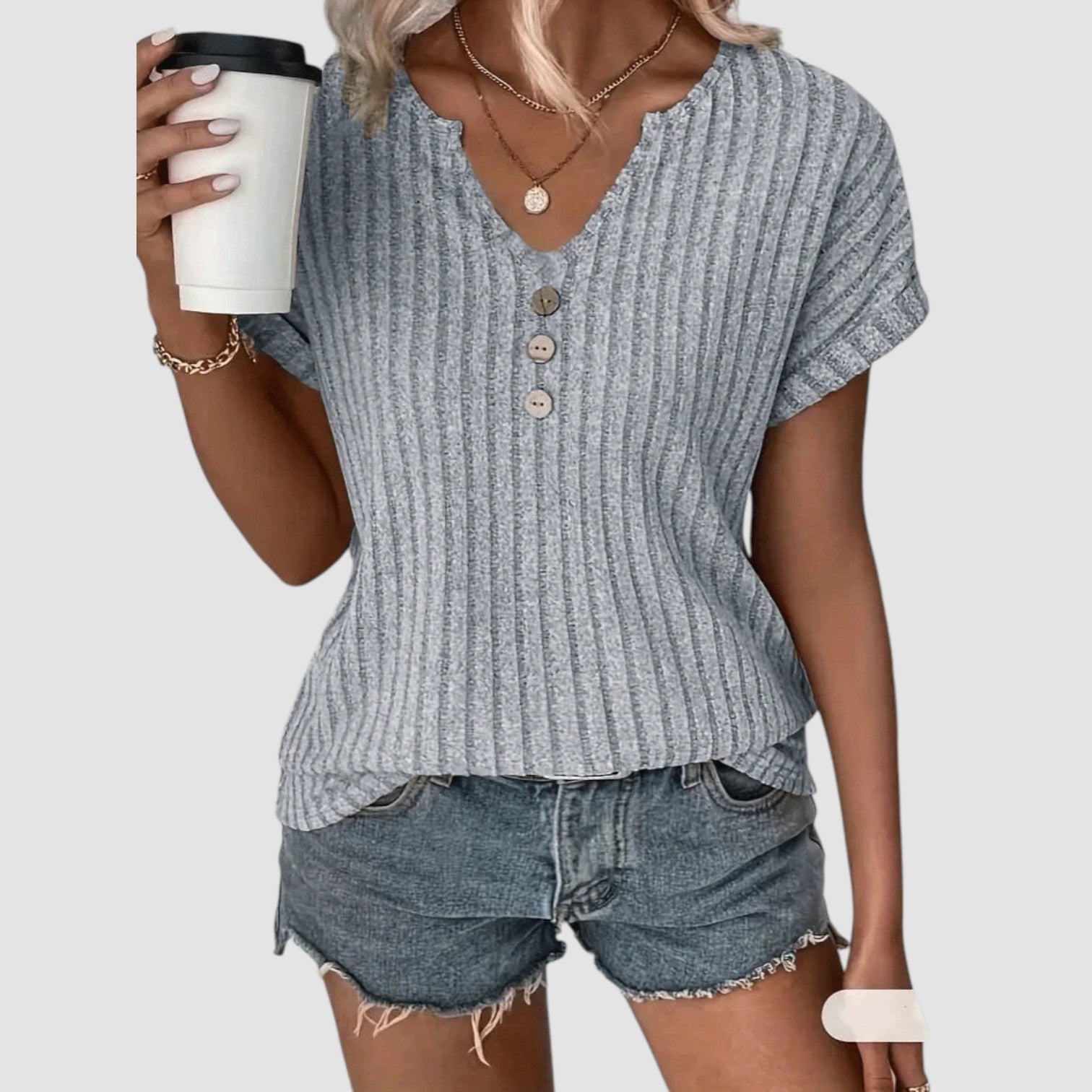 Eastwood and Bloom™ | Svala – Ribbed Top with Buttons