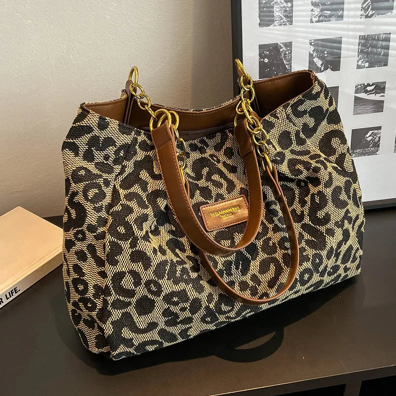 Eastwood and Bloom™ | Leonora – Leopard Charm Tote