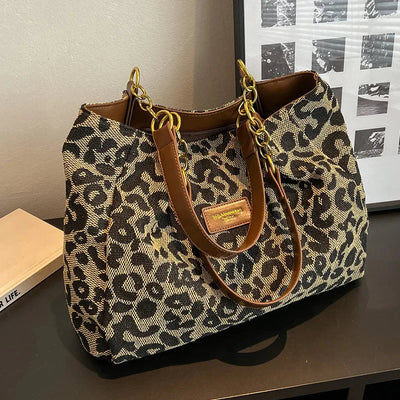 Eastwood and Bloom™ | Leonora – Leopard Charm Tote