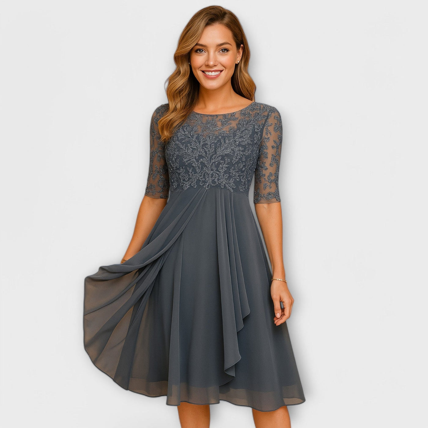 Eastwood and Bloom™ | Martyna – Elegant Lace Midi Dress