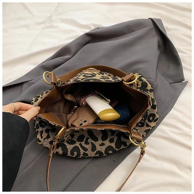 Eastwood and Bloom™ | Leonora – Leopard Charm Tote