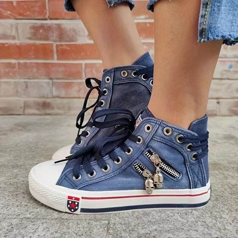 Eastwood and Bloom™ | Adelaine – Comfortable sneakers with stylish details