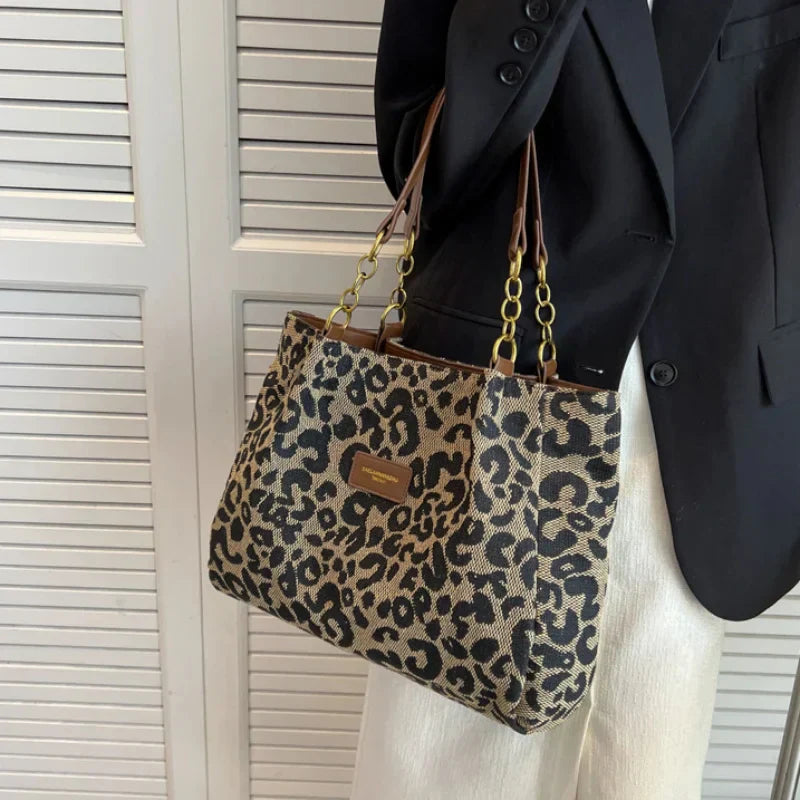 Eastwood and Bloom™ | Leonora – Leopard Charm Tote