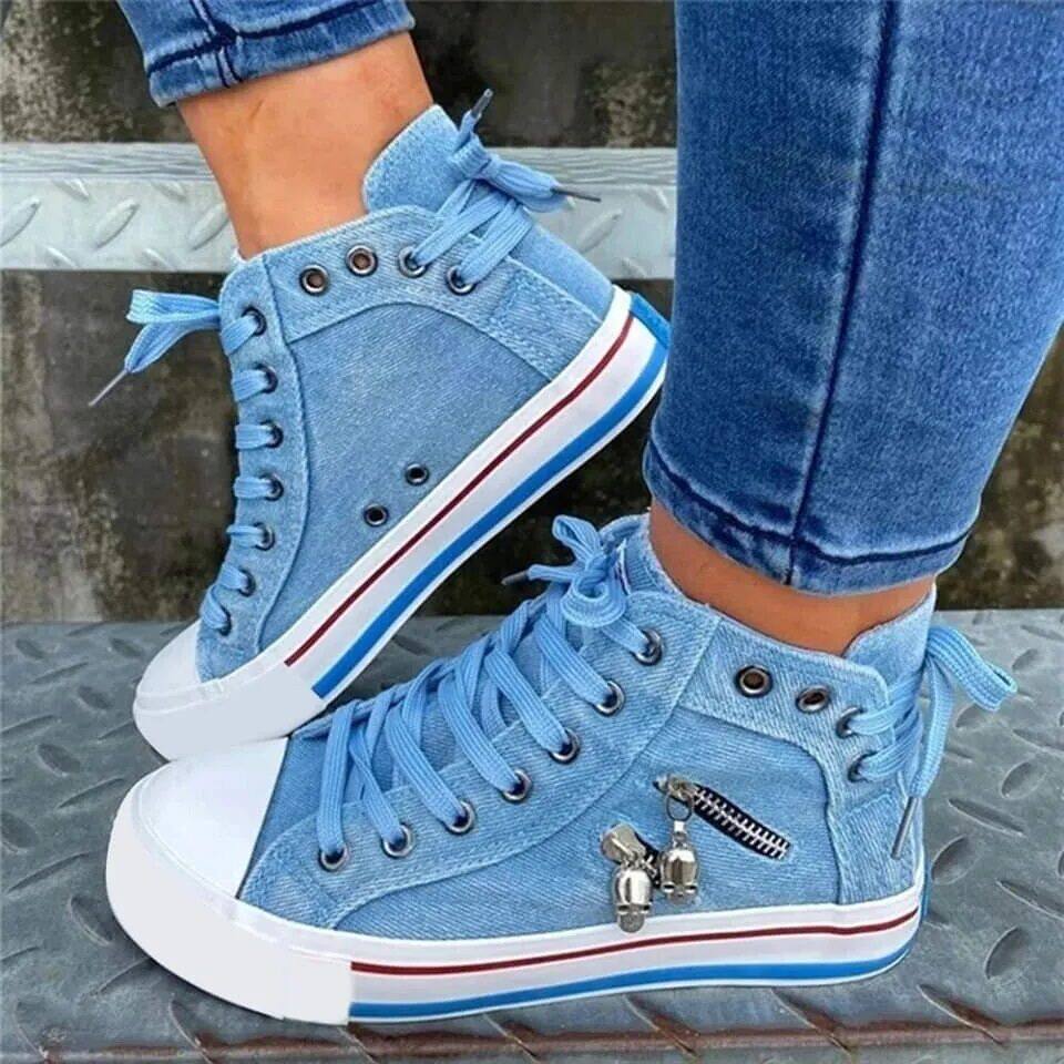 Eastwood and Bloom™ | Adelaine – Comfortable sneakers with stylish details