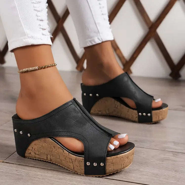 Eastwood and Bloom™ | Melissa Comfort-Focused Orthopedic Sandals