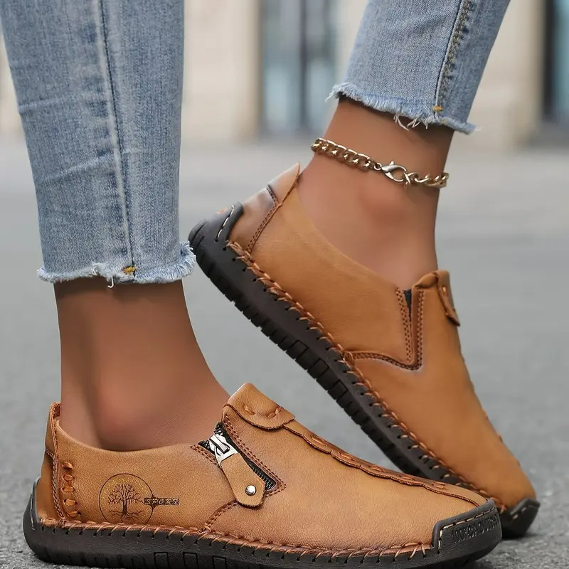 Eastwood and Bloom™ | Aasne – Comfortable and Durable Moccasins
