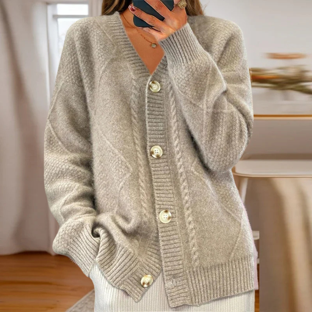 Eastwood and Bloom™ | Éloise – Cable-Knit Cardigan