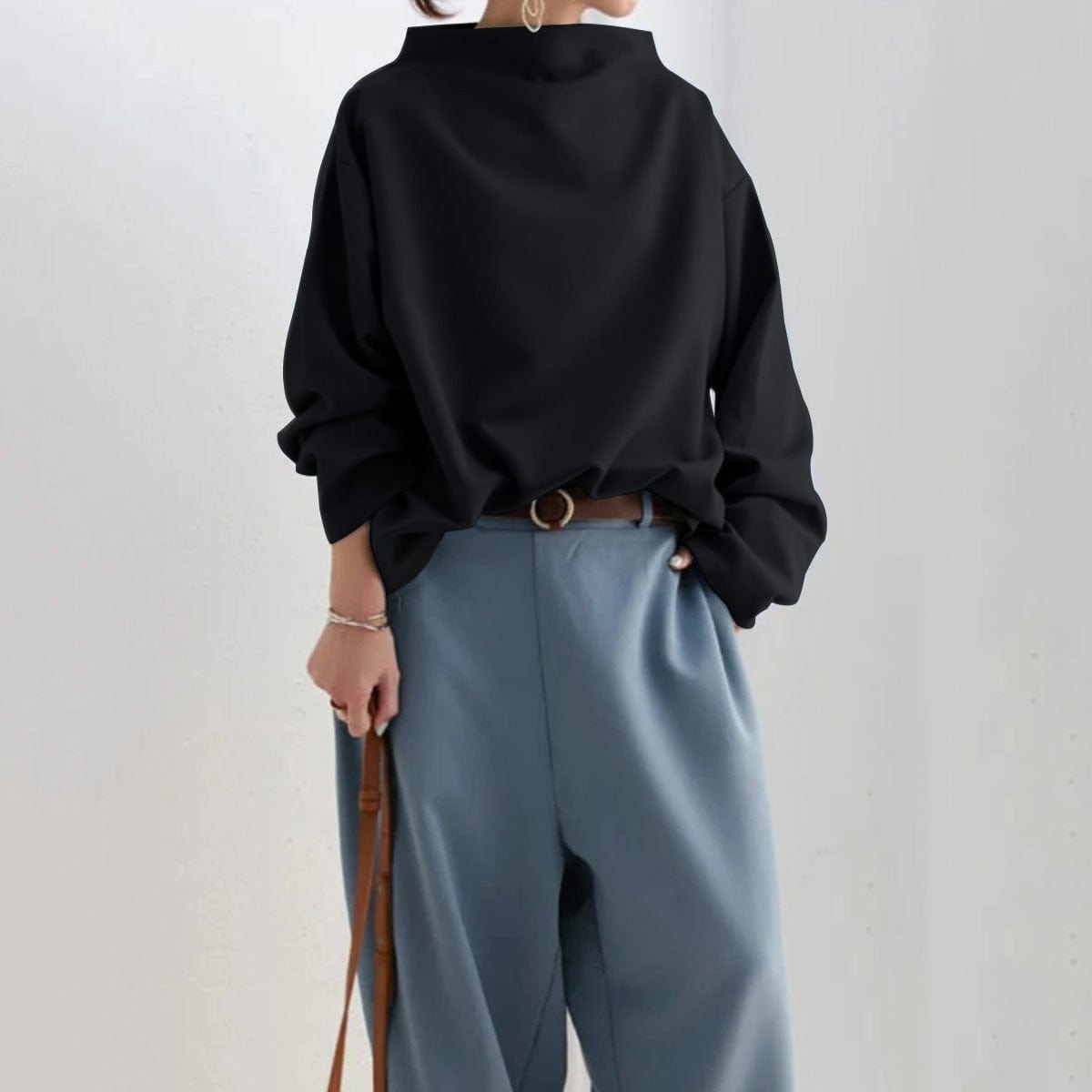 Eastwood and Bloom™ | Isabeau – Elegant sweater with a relaxed fit