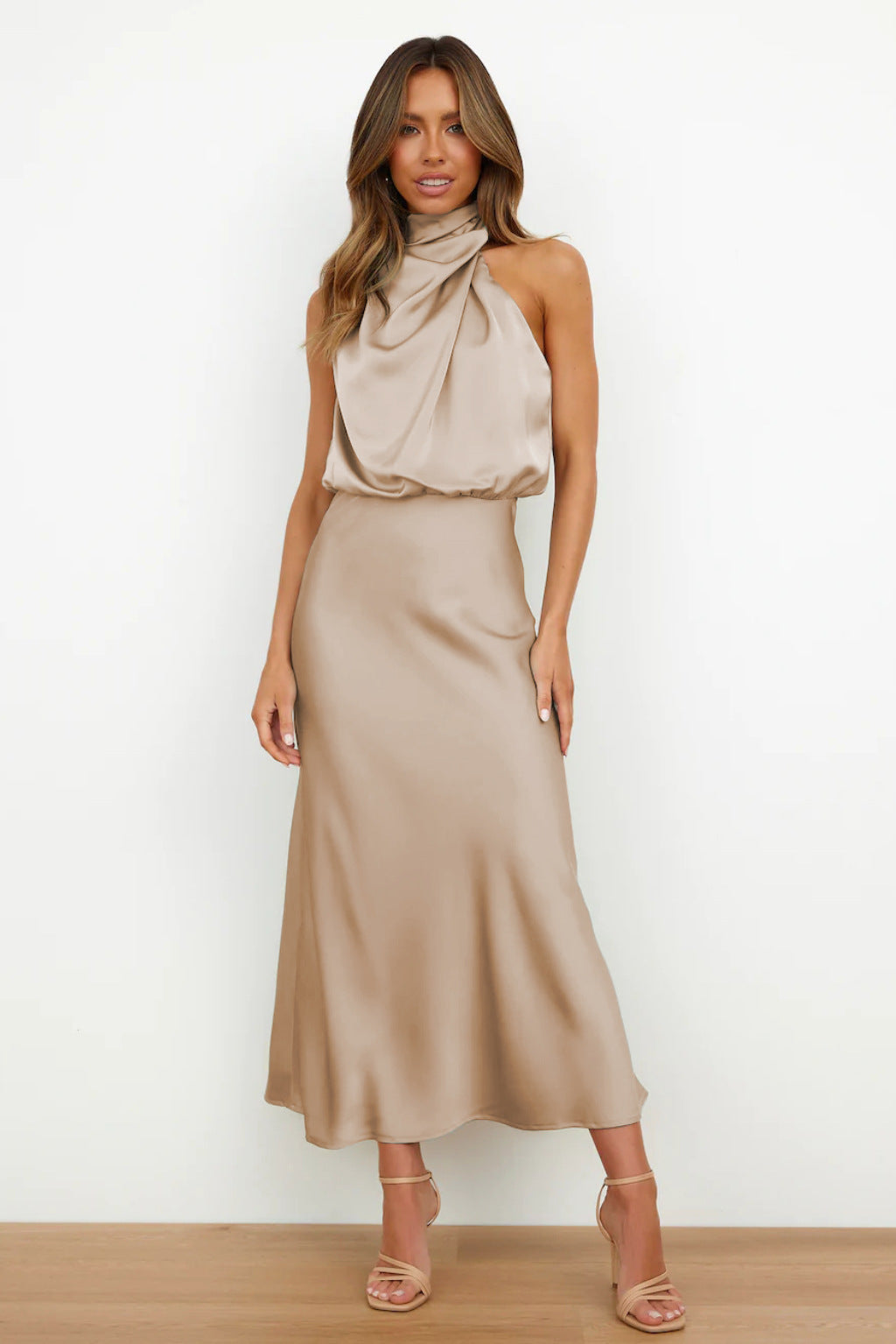 Eastwood and Bloom™ | Long Satin Dress with Halter NeckNoora™ | Long Satin Dress with Halter Neck
