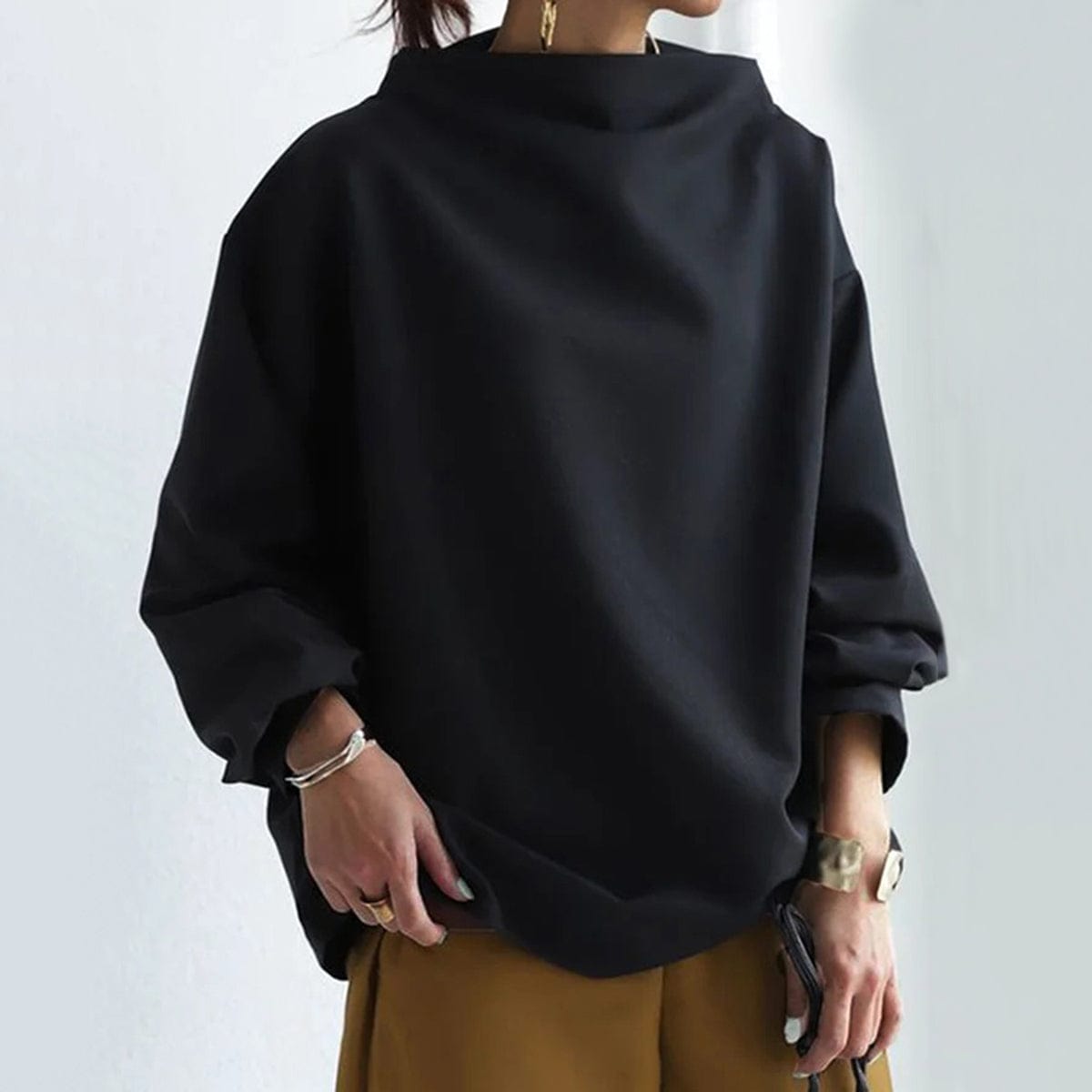 Eastwood and Bloom™ | Isabeau – Elegant sweater with a relaxed fit