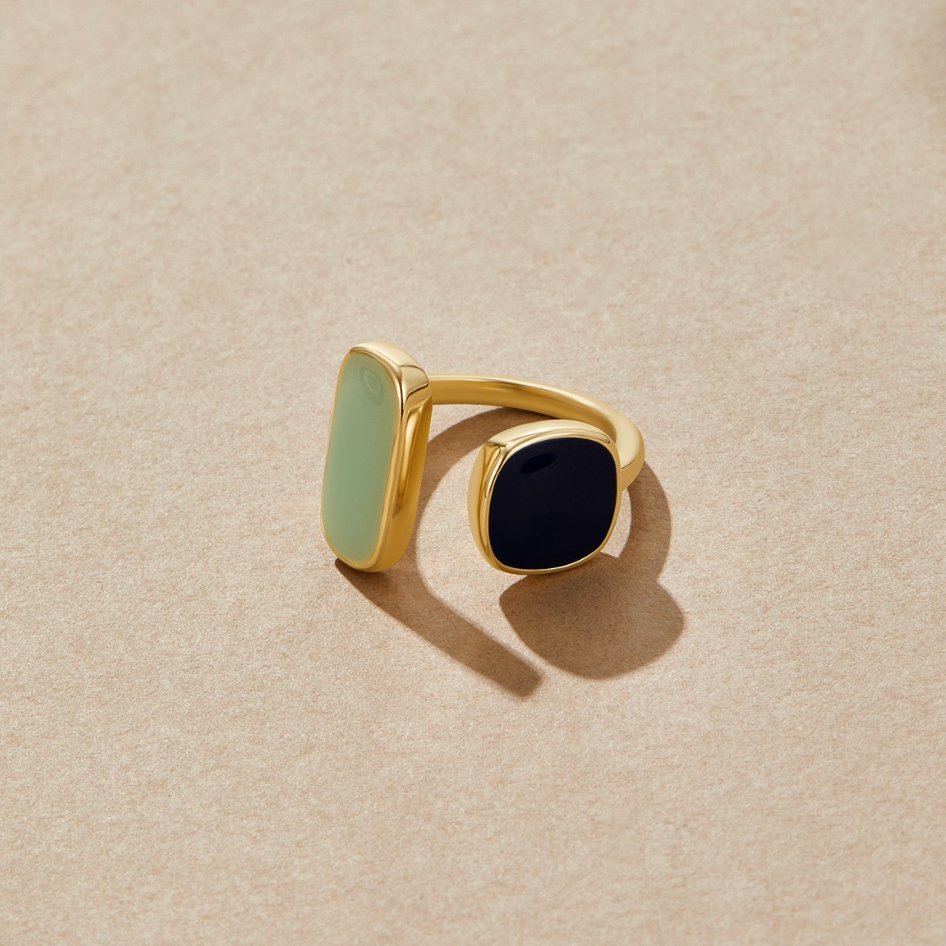 Pur - Unique twisted ring