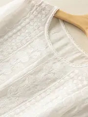 Eastwood and Bloom™ | Dorotea – Airy Blouse in Linen