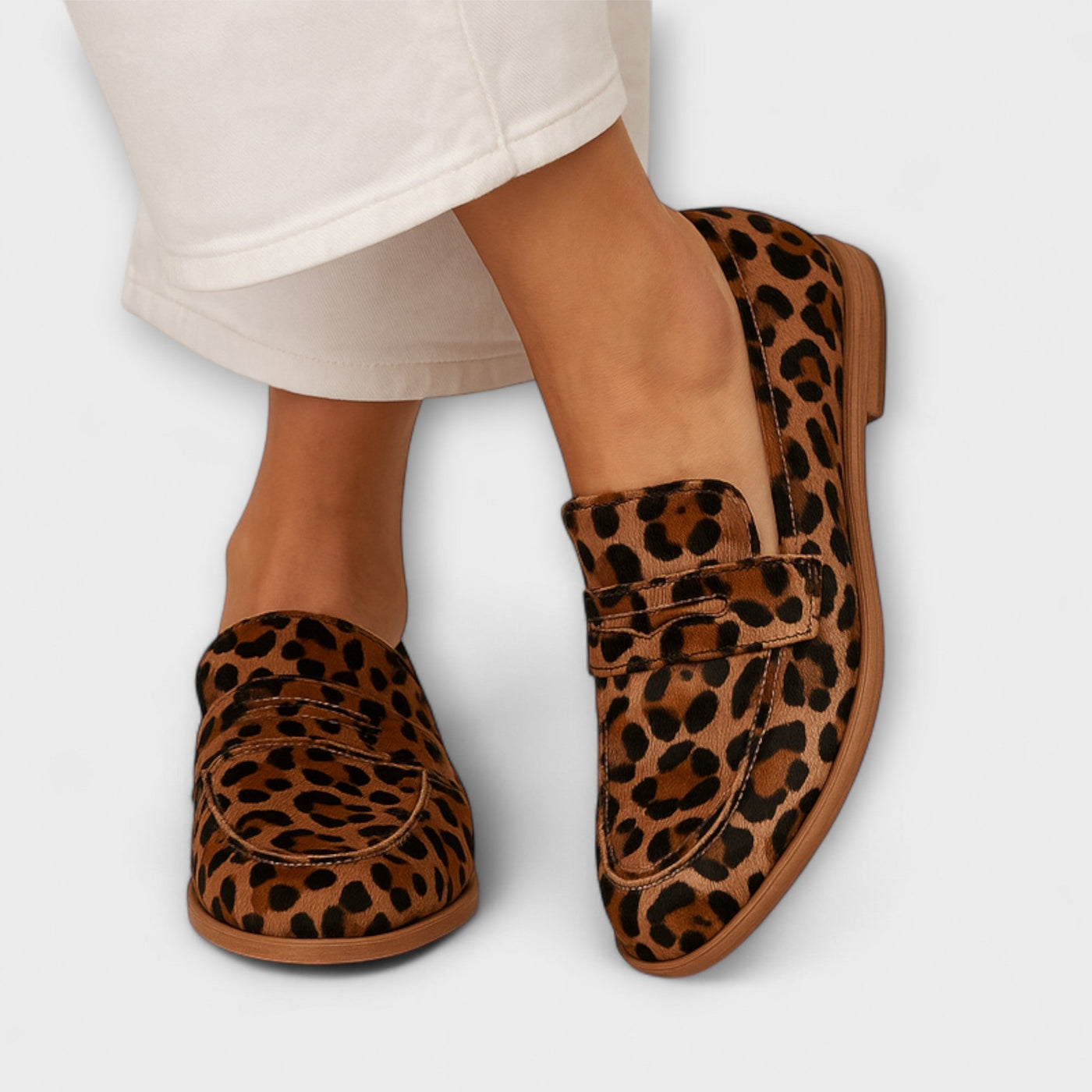 Eastwood and Bloom™ | Luxuriously Soft Slippers