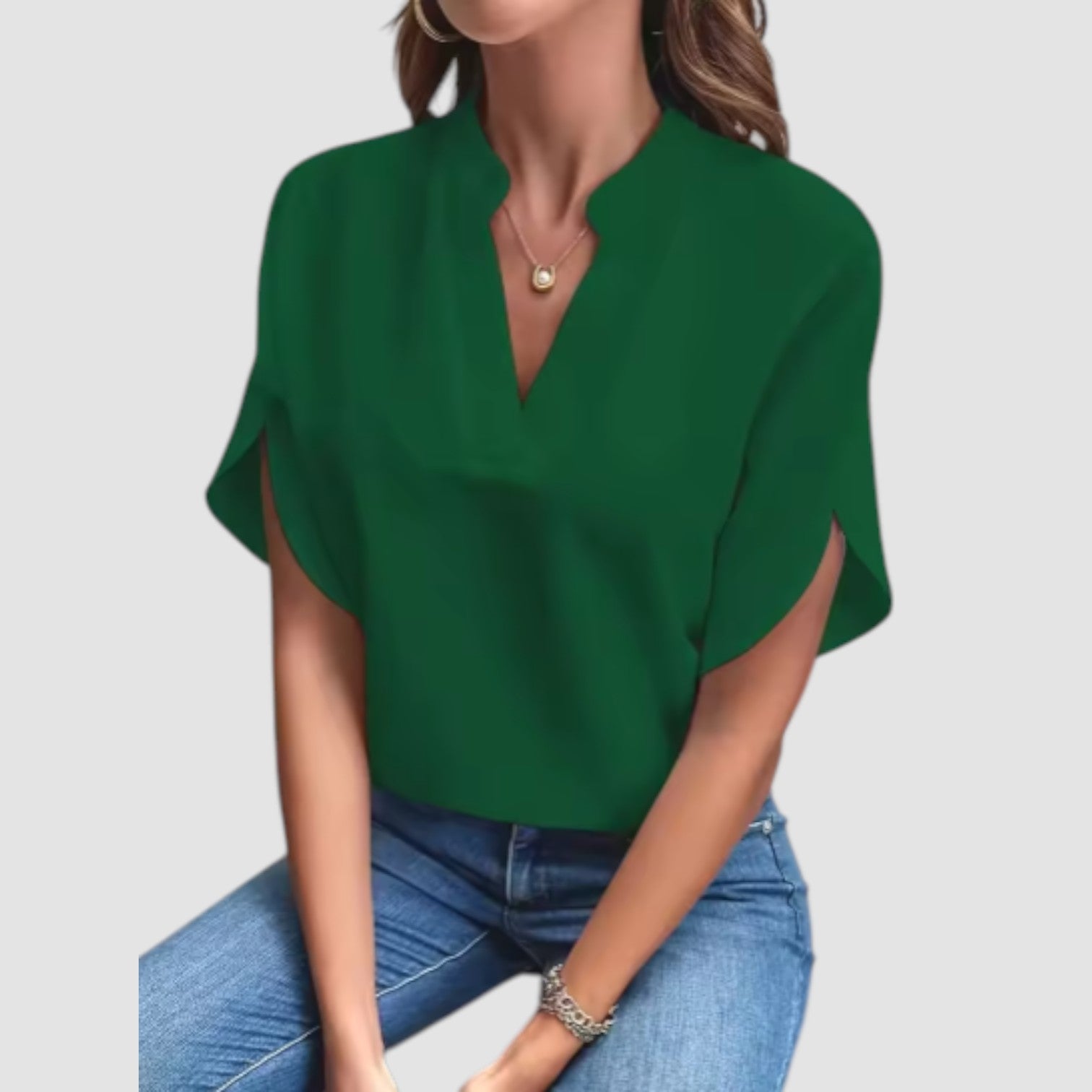 Eastwood and Bloom™ | Malin – V-neck top in soft fabric and feminine tone