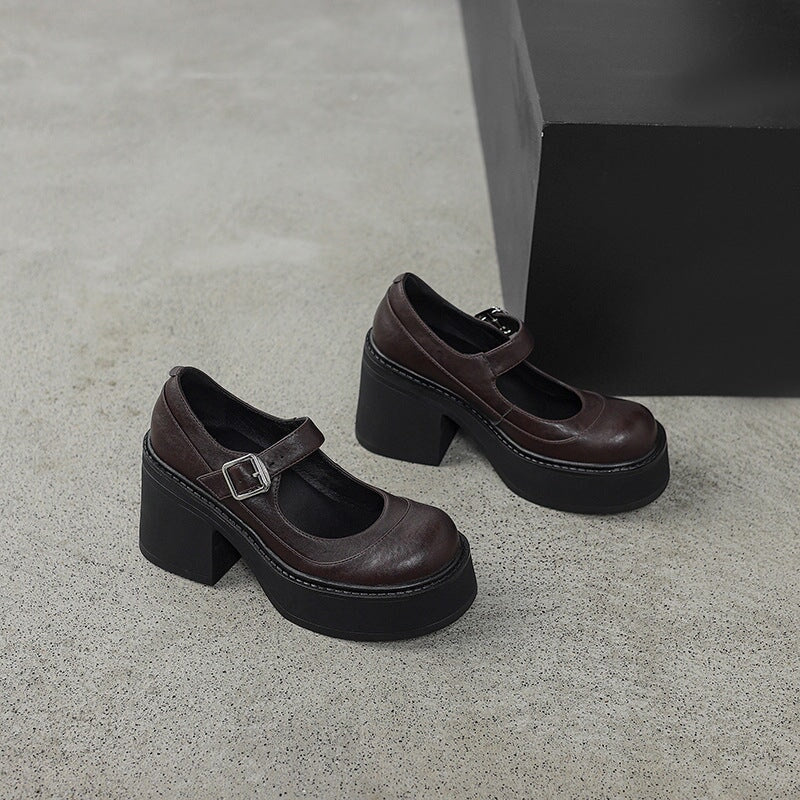 Eastwood and Bloom™ | Pela Leather Pumps