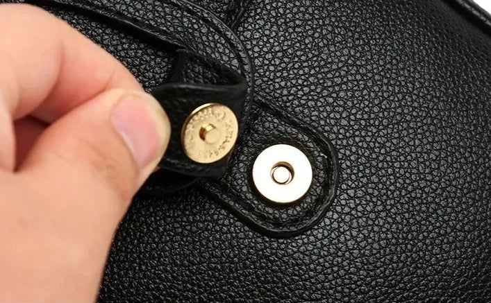 Eastwood and Bloom™ | Retro leather bag